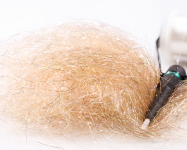 Baitfish ULTRA Sparkle Dubbing, Light Tan UVR / 05